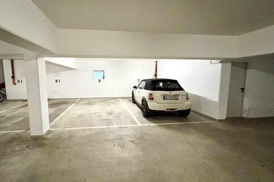 Tiefgaragenstellplatz