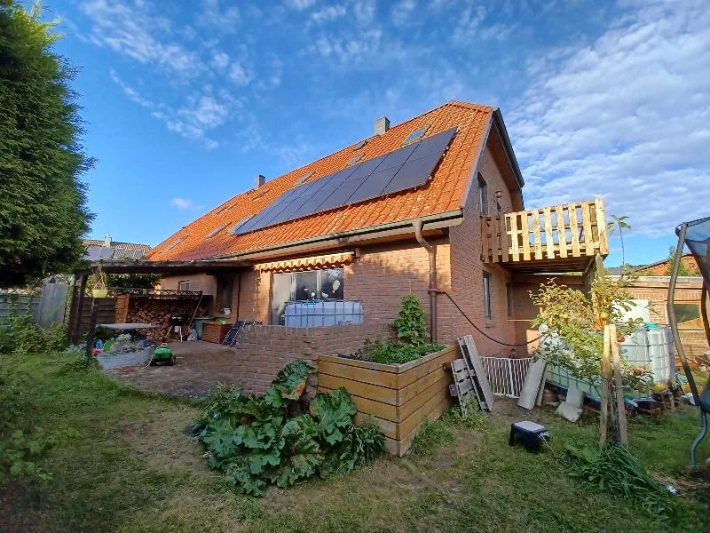 Doppelhaushälfte in Berkenthin - Haus kaufen in Berkenthin - Massive Doppelhaushälfte in zentraler Lage von Berkenthin mit Solaranlage (9,9kw) und Speicher