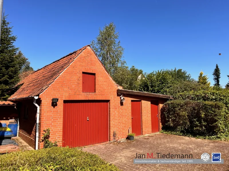 Garage und Nebengelasse