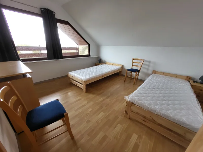 Schlafzimmer DG