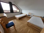 Schlafzimmer DG