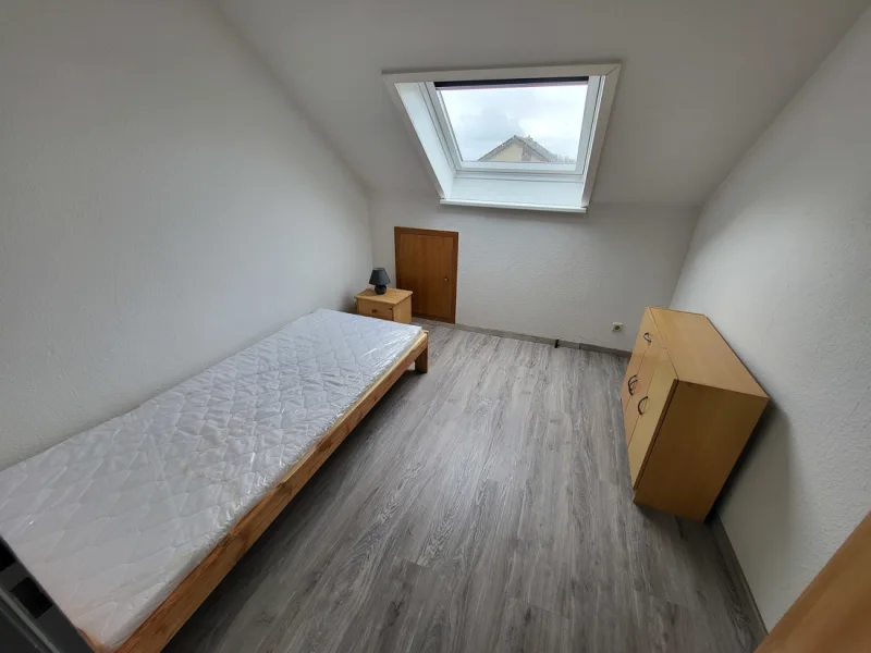 Schlafzimmer DG