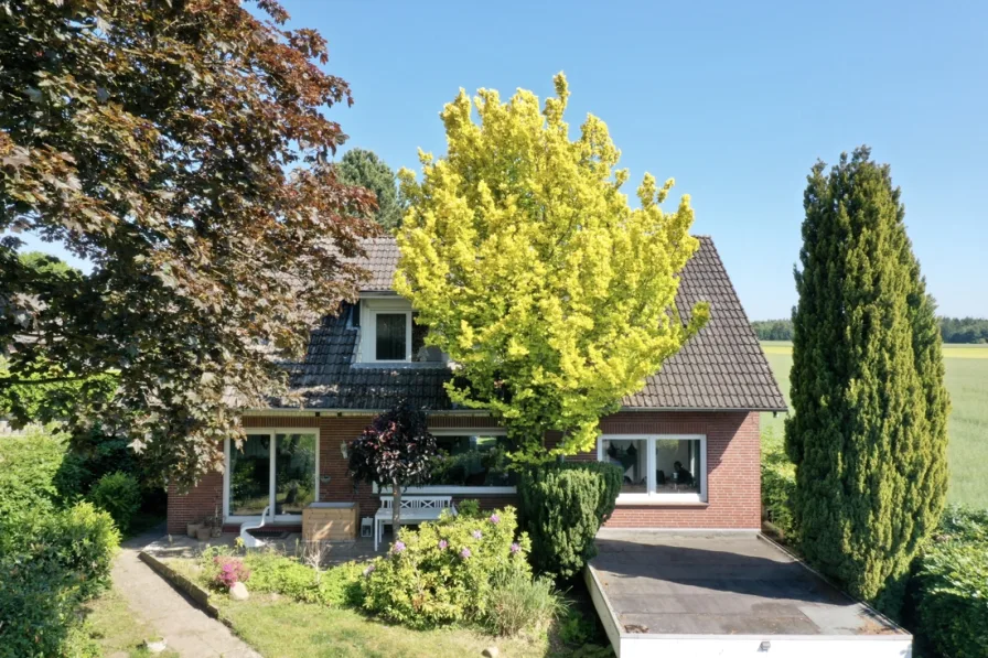 Südseite - Haus kaufen in Rosengarten / Emsen - Wunderschön saniertes Einfamilienhaus im Rosengarten - Weitblick inbegriffen - *** 360 Grad Rundgang ***Preis VB