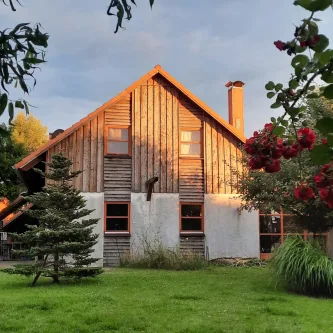 Gartenansicht - Haus kaufen in Süderstapel - *** Unten wohnen oben vermieten***2 Eingänge * Im Wohlfühlhaus Erholung im Haus und der Umgebeung