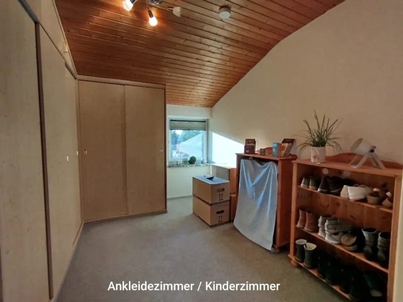 Ankleide Kinderzimmer