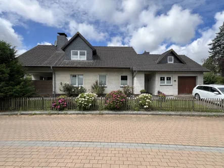  - Haus kaufen in Niebüll - -Vor Sylt, Amrum & Dänemark-repräsentatives, modernisiertes Einfamilienhaus in der Nähe zur Nordsee