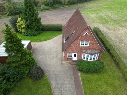 Drohnenbild 2 - Haus kaufen in Brickeln - Einfamilienhaus mit Charakter - Großzügiges Grundstück in ruhiger Lage