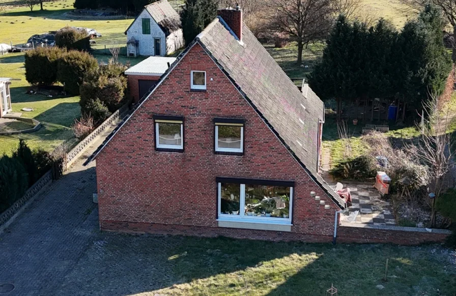 dji_fly_20250219_111156_0489_1739961894290_photo - Haus kaufen in Großenrade - Ein gemütliches Zuhause in der Natur – Ruhe und Geborgenheit für die ganze Familie!