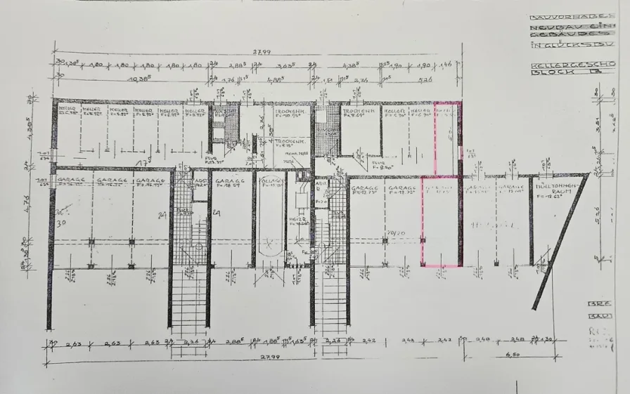 Grundriss KG mit Garage und Kellerraum