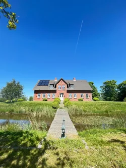 Südflügel - Haus kaufen in Neukirchen - Ein exklusives Anwesen vor den Toren von Sylt ab sofort für Sie bereit. Maklerprovision reduziert!