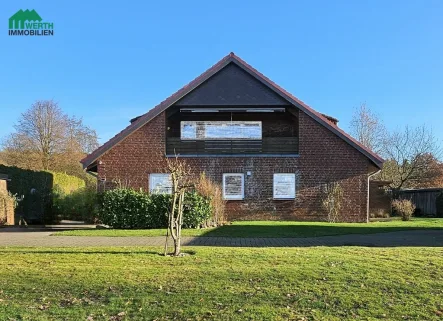 ein solides Haus auf dem Lande - Wohnung kaufen in Tensbüttel - Gepflegte 2 Zimmer-Wohnung EG auf dem Land, großer "eigener" Garten