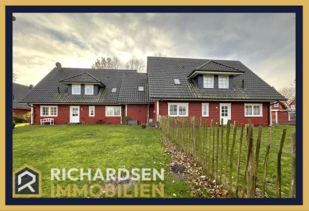Ansicht von Nord-Osten - Haus kaufen in Risum-Lindholm - Modernes Mehrfamilienhaus mit vier vermieteten Wohneinheiten