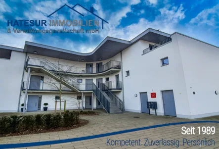 Titelbild - Wohnung mieten in Nienburg - Neuwertige 2 Zimmer Obergeschoss Wohnung in Nienburg zu vermieten