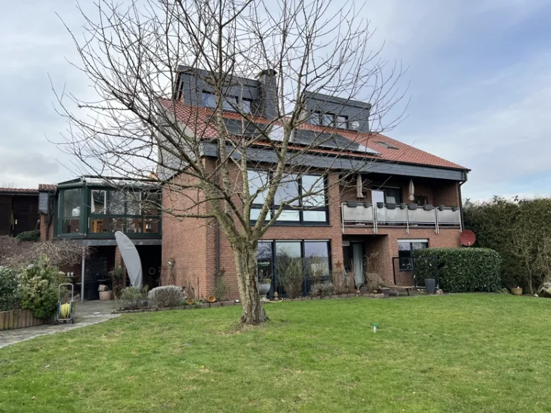  - Haus kaufen in Binnen - - VERKAUFT - Besonderes Zweifamilienhaus mit tollem Blick in die Wesermarsch!