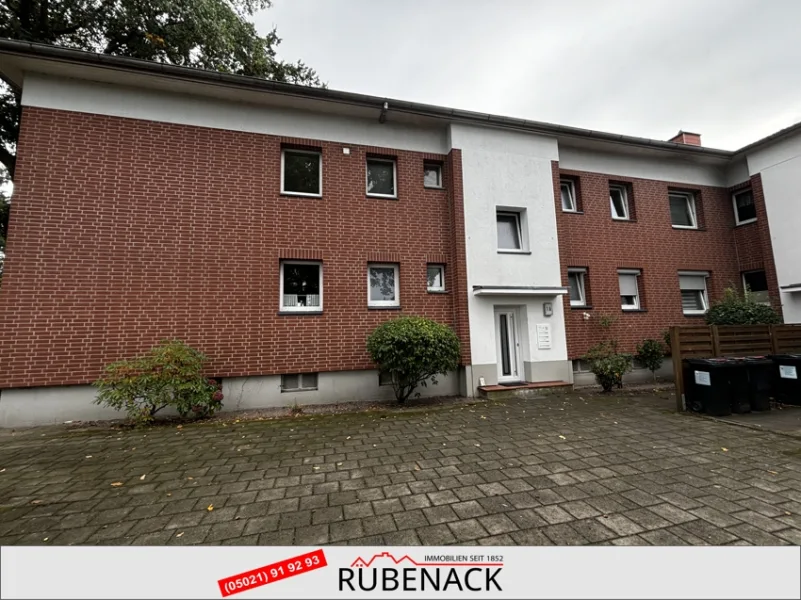  - Wohnung mieten in Nienburg (Weser) - Renovierte 4-Zimmerwohnung mit Balkon im Leintor!