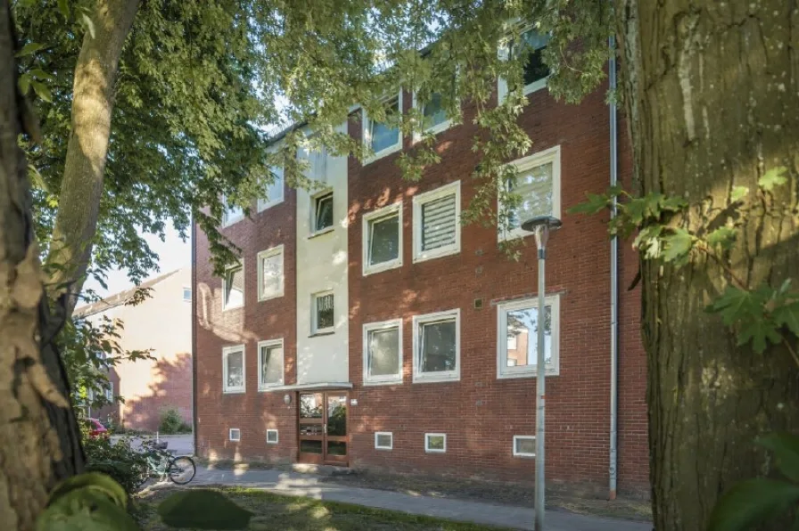 Norden_Enno_Hektor_Straße_3_1 - Wohnung mieten in Norden - Lichtdurchflutete 3 Zimmerwohnung in Norden