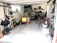 geräumige Garage