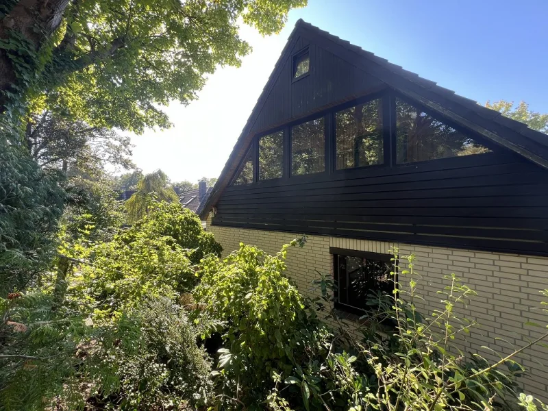 Titelbild Hausansicht - Haus kaufen in Norderstedt - Das Haus für Ihre Familie in beliebter und familienfreundlicher Lage