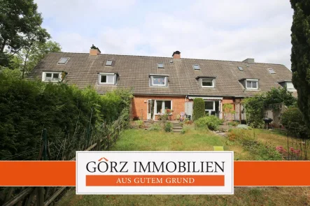  - Haus kaufen in Norderstedt - Lage, Lage - Perle in Alt-Garstedt! Süßes Mittelreihenhaus mit schönem Garten und Vollkeller.