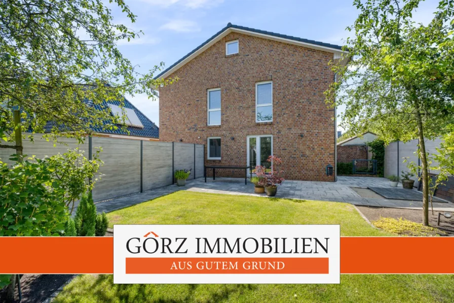  - Haus kaufen in Norderstedt - Neuwertiges Townhouse in  mit 170 m² Wohn-/Nutzfläche und Solarthermie