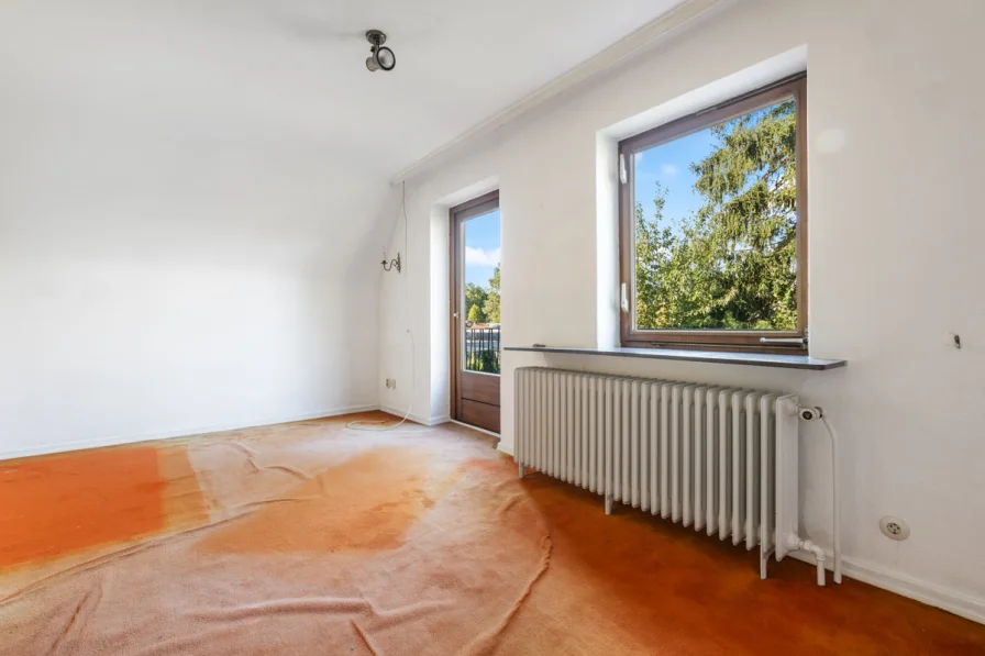 Zimmer OG mit Balkon