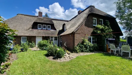 Ansicht 6 - Haus kaufen in Rantrum - Reetdachhaus in herrlicher Lage mit weitem Blick in die Marsch