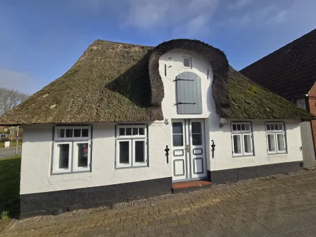 Ansicht Wilhelmstr. - Haus kaufen in Husum - **Einzigartig: Historische Friesenkate mitten in Husum**