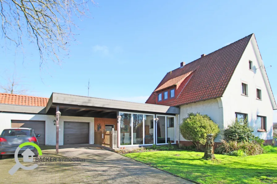 Hof Ansicht - Haus kaufen in Stemwede - Charmantes Familienhaus mit optionalem Grünland