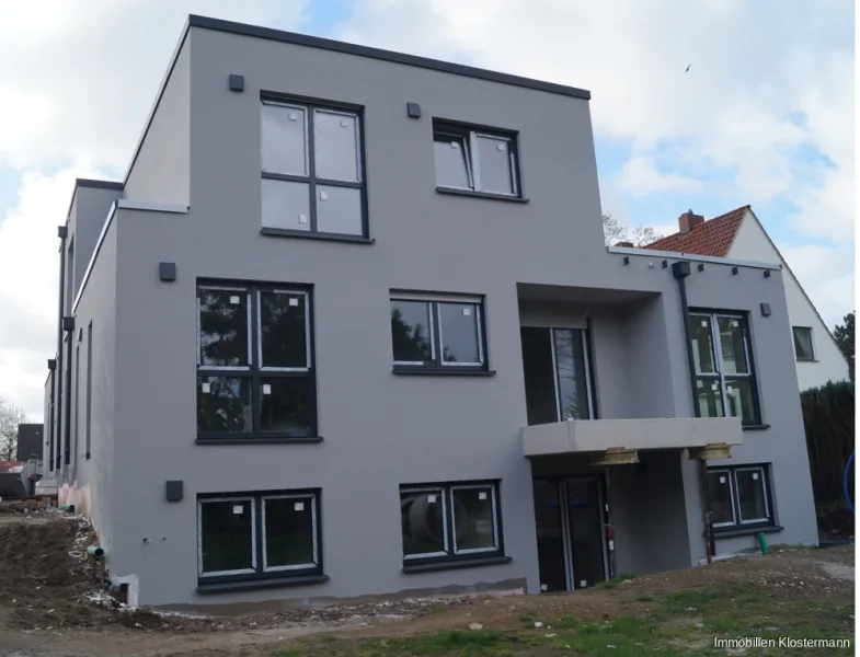 Ansicht hinten - Wohnung mieten in Osnabrück - 2-Zimmer-Wohnung mit sonniger Terrassein energetisch hochwertigem Neubau