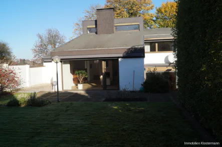 Ansicht aus dem Garten - Haus kaufen in Osnabrück - Hochwertiges Einfamilienhaus in begehrter Lage am Westerberg