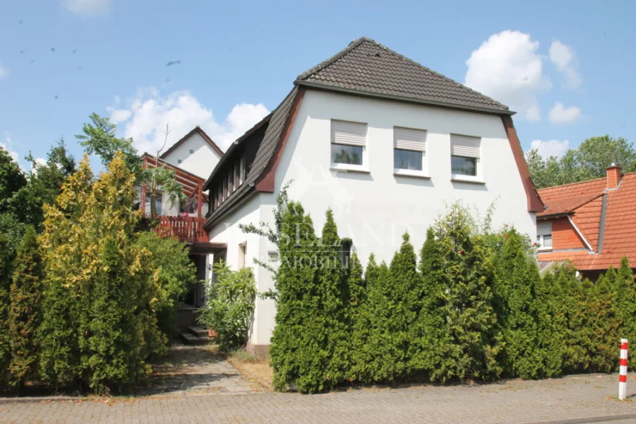 Vorderansicht Gebäude 1 - Haus kaufen in Lengerich - Viel Platz für die Großfamilie in ruhiger grüner Wohnlage von Lengerich