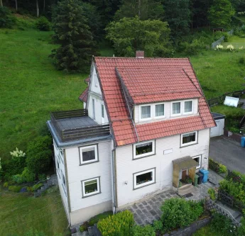 Luftaufnahme - Haus kaufen in Bad Grund , Harz - *Großes Haus mit toller Aussicht auf die Bergstadt Bad Grund*