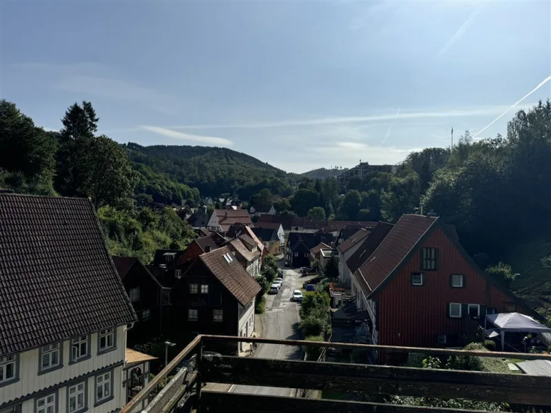 Ausblick - Haus kaufen in Bad Grund , Harz - *Großes Haus mit toller Aussicht auf die Bergstadt Bad Grund*