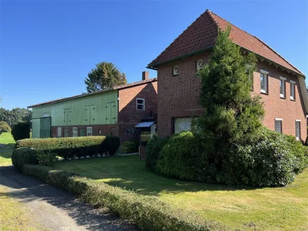 3 - Haus kaufen in Hemmoor  - Der Traum vom Resthof auf dem Land! Wohnhaus mit Stall und Weide!