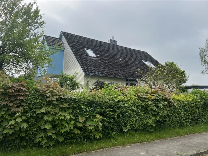 Herzlich Willkommen - Haus kaufen in Otterndorf , Niederelbe - Leben wo andere Urlaub machen!Tolles Familienhaus im Nordseebad Otterndorf.