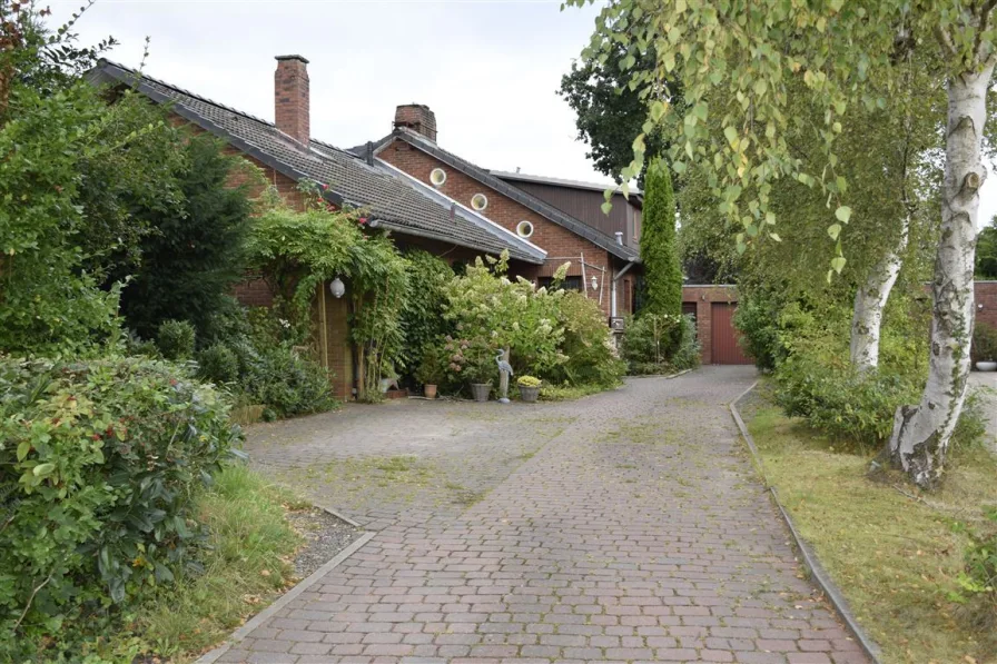 Herzlich Willkommen - Haus kaufen in Otterndorf , Niederelbe - An der schönen südl. Nordsee!Interessantes, gepflegtes Wohnhaus im Nordseebad Otterndorf.