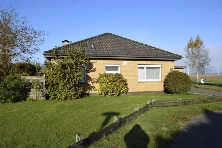 Frontseite - Haus kaufen in Nordleda - Fast barrierefreier Bungalow Nähe Otterndorf