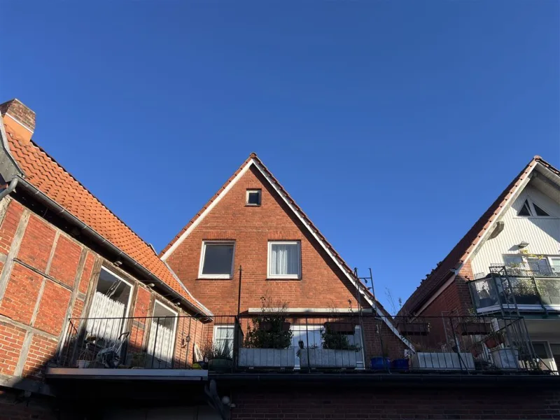 Wohnen in der Altstadt - Wohnung mieten in Otterndorf , Niederelbe - Wohnen in der Allstadt! Große 3 Zimmer Wohnung mit Dachterrasse.