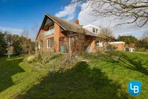 Haus mit Loggia und Terrasse