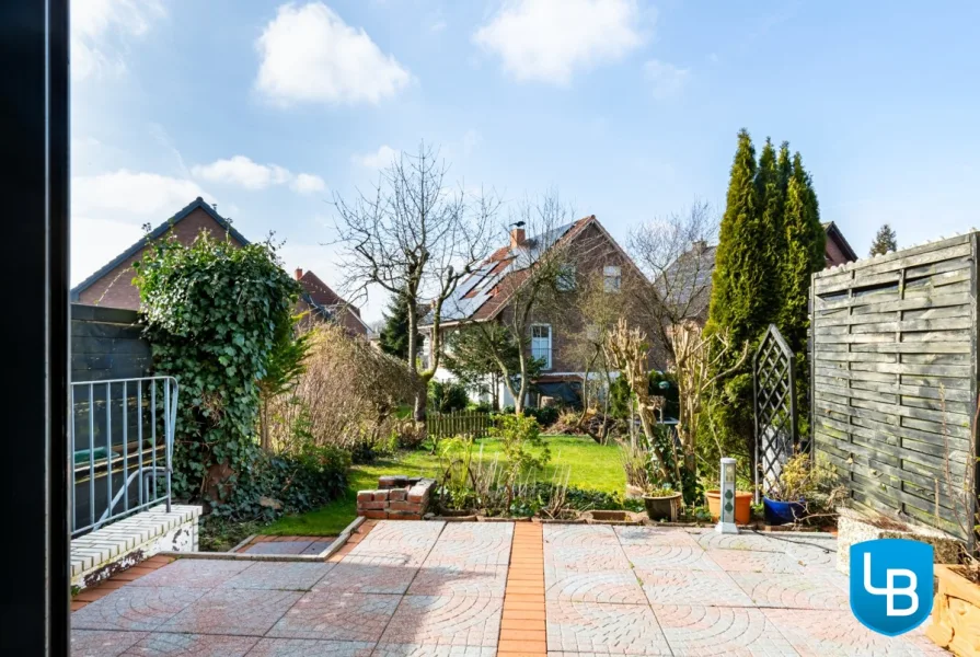 Terrasse mit Garten