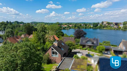 Dem See ganz nah - Haus kaufen in Plön - Vielseitigkeitsmeister: Haus mit Potential in Toplage