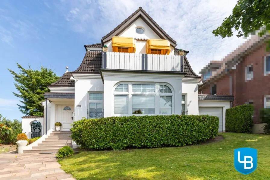 Ihr neues Zuhause? - Haus kaufen in Malente - Villenartiges Einfamilienhaus mit Gästehaus im Herzen von Malente