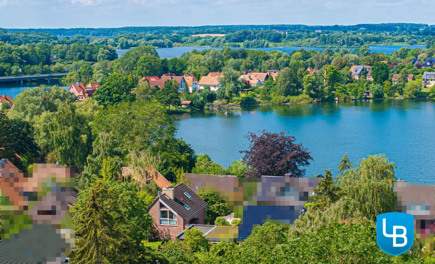 Herrliche Umgebung - Haus kaufen in Plön - Architektenhaus mit Potential in Toplage