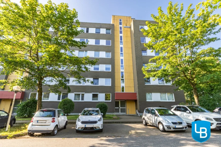 Gebäudeansicht  - Wohnung kaufen in Kiel - Moderne Stadtwohnung mit Blick über Kiel: Charmante Etagenwohnung für Singles