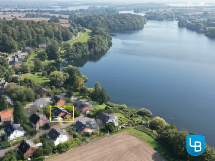 Titelbild - Haus kaufen in Wittmoldt - Umfangreich saniertes Traumhaus am See