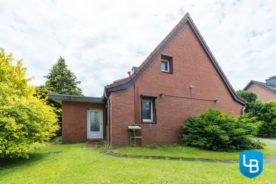 Eingang zum Hauswirtschaftsraum - Haus kaufen in Stocksee - Nahe des Stocksees: Einfamilienhaus mit großzügigem Grundstück