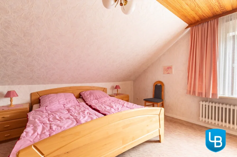 Schlafzimmer DG