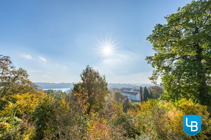 Schöne Aussicht - Haus kaufen in Plön - Atemberaubender Weitblick über Plön und Seen - Ihr zukünftiges Zuhause mit viel Potenzial