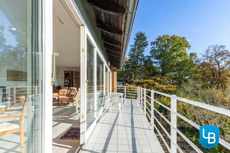 …und einem nach Südost ausgerichteten Balkon