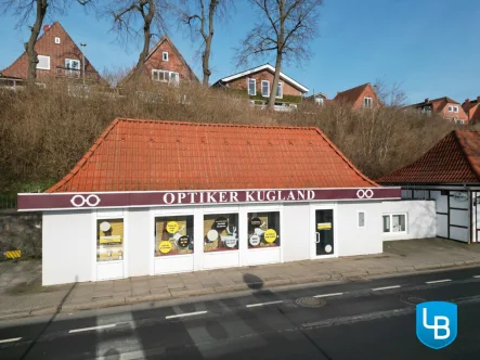 Straßenansicht - Laden/Einzelhandel kaufen in Plön - Optimale Chance für Ihr neues Geschäftsprojekt in Top- Lage